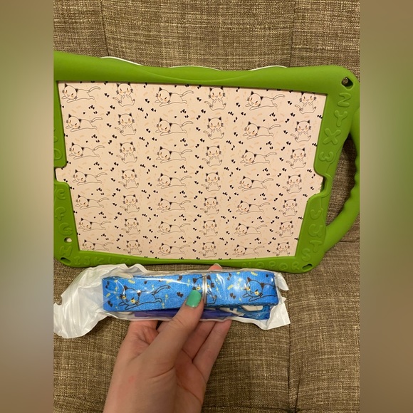 NWT Elehold Kids Case for iPad 8th generation 10.2 inch cute cat heavy duty - Picture 2 of 5